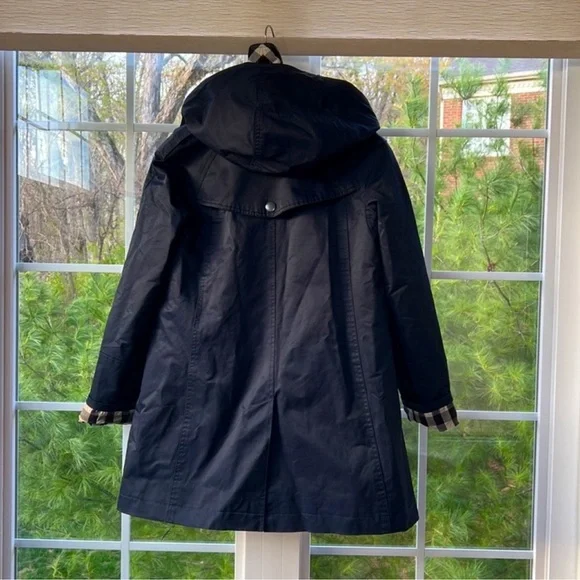 Burberry Navy Blue with Hood Weather-Resistant Design Coat